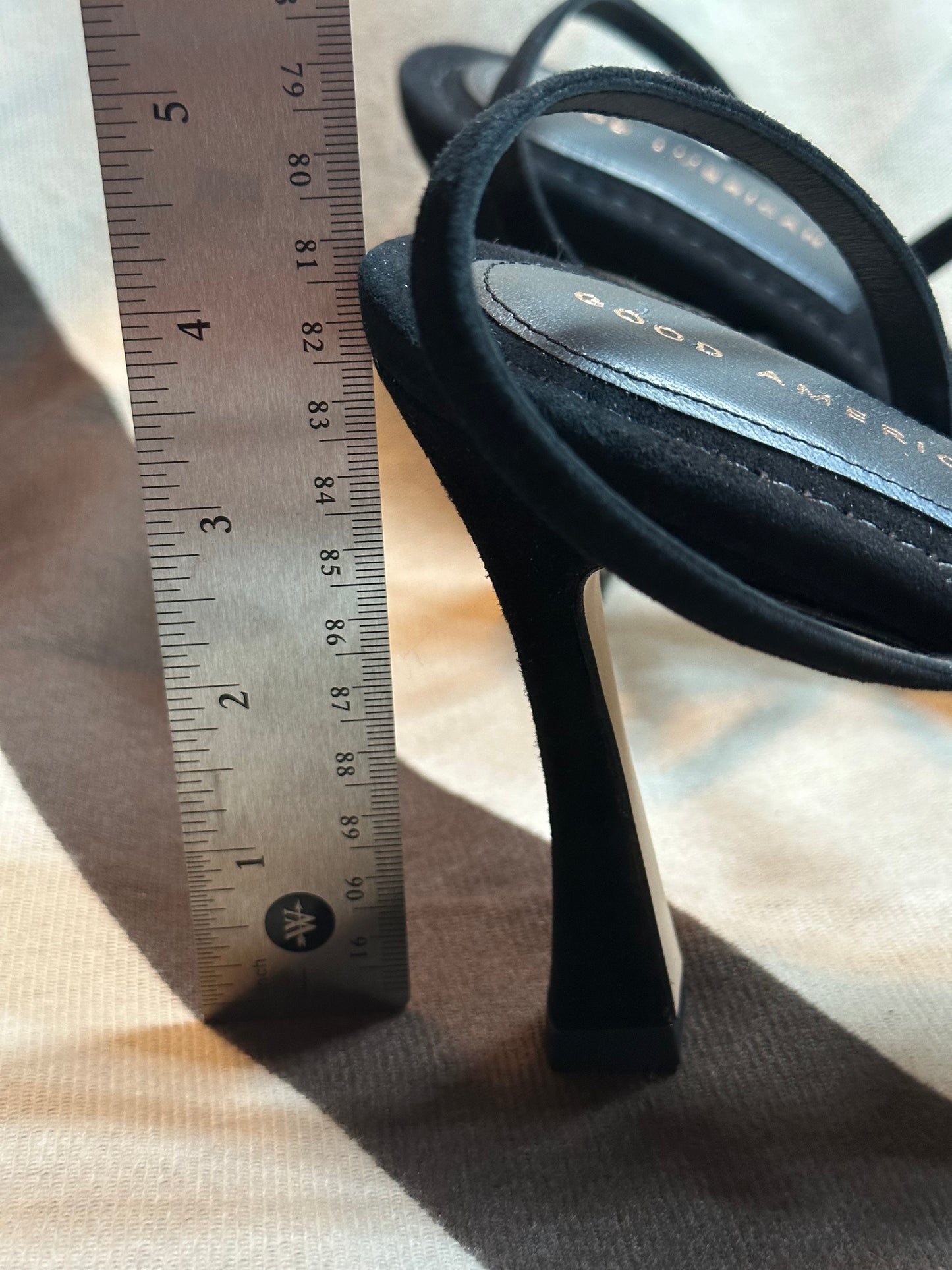 Good American The Standout Square Toe Sandal Suede Black 9 1/2 Heels