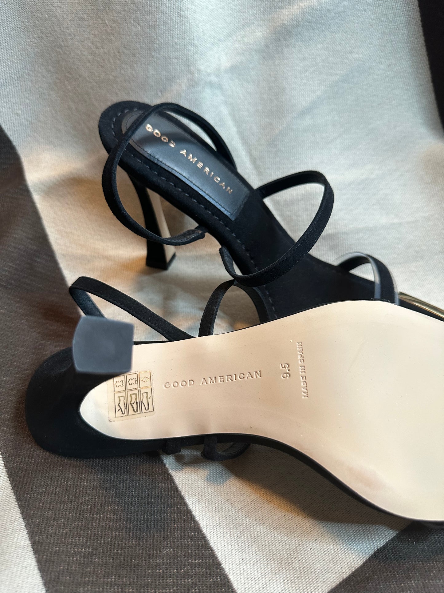 Good American The Standout Square Toe Sandal Suede Black 9 1/2 Heels