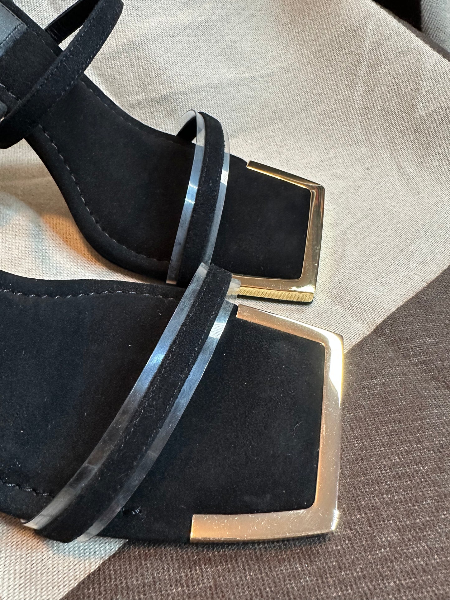 Good American The Standout Square Toe Sandal Suede Black 9 1/2 Heels