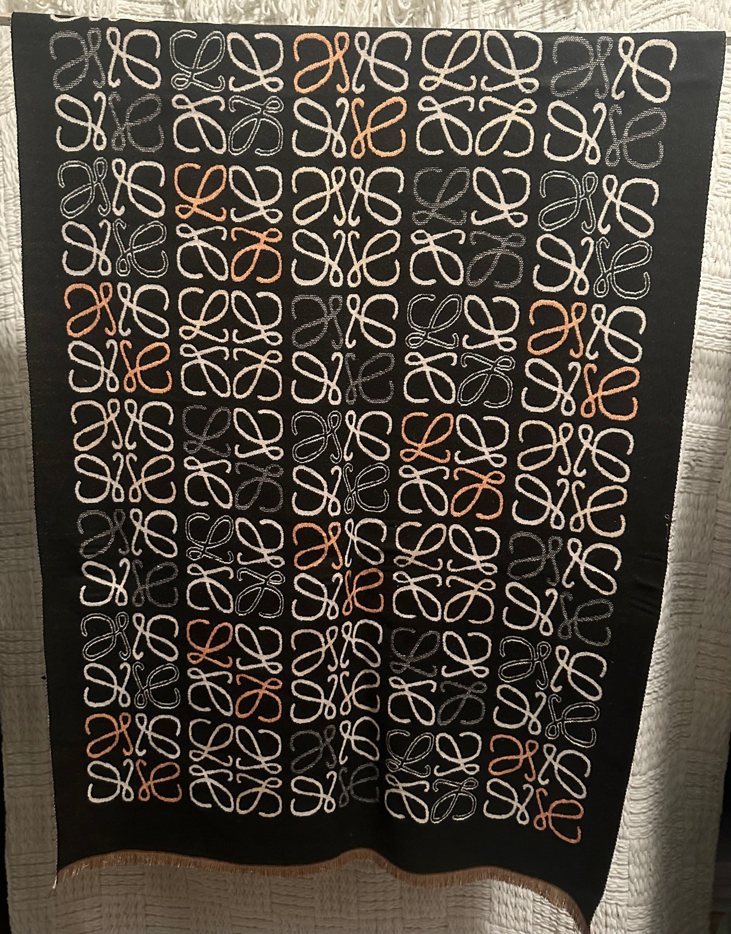 LO1 SCARF WITH BOX