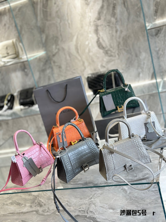BALEN*CIAGA BAGS DM/EMAIL TO ORDER