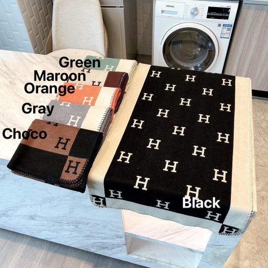 H SCARF 180x90cm with Box and Paperbag