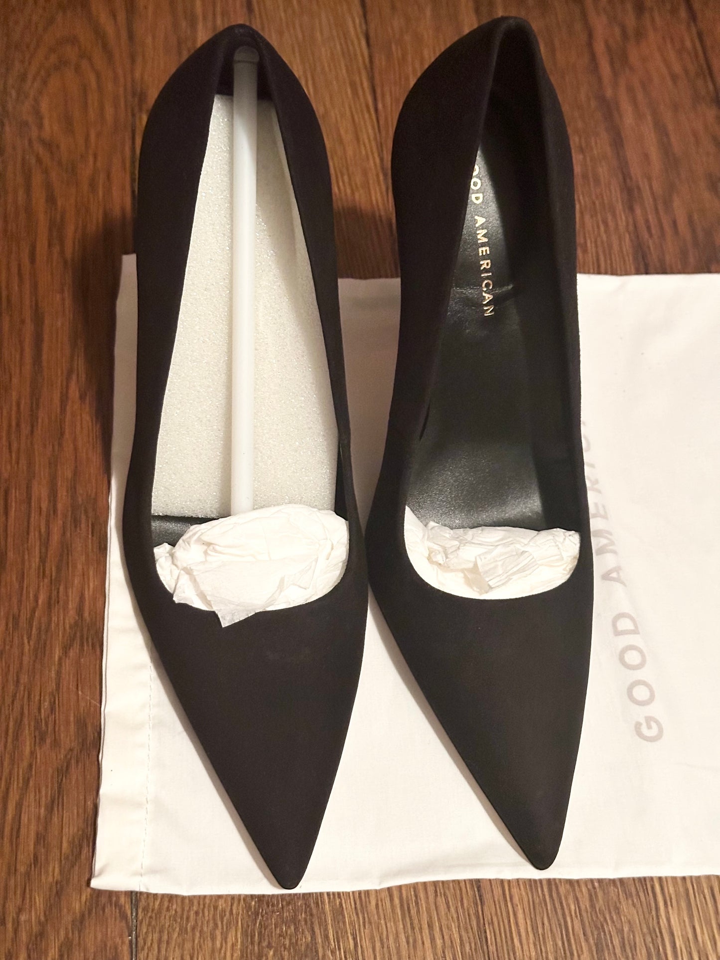 GOOD AMERICAN WOMEN’S  FAUX SUEDE BLACK PUMP HIGH HEELS