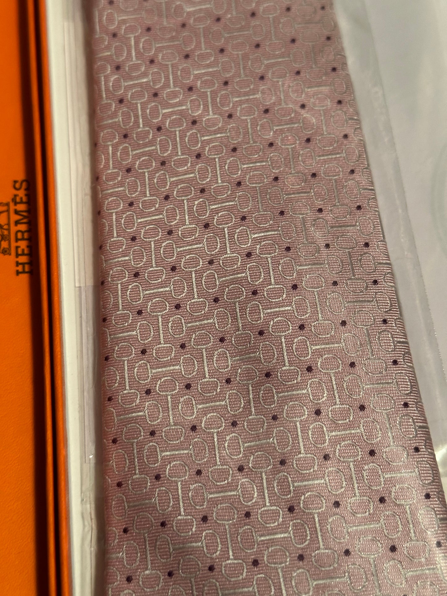 NECKTIE 5 with Box and Paperbag