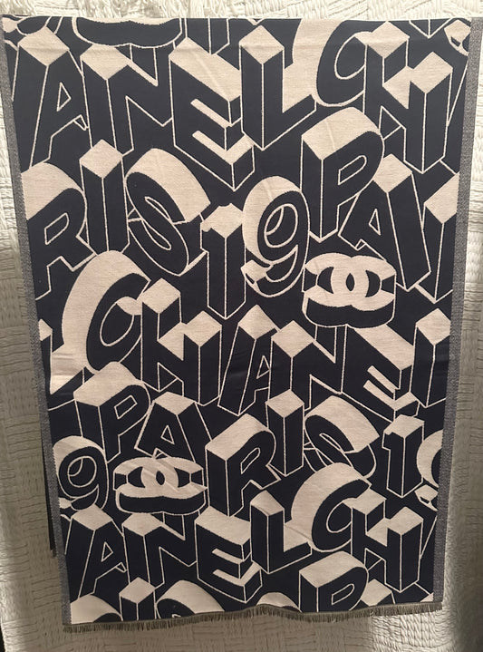 CC2 SCARF WITH BOX and Paperbag
