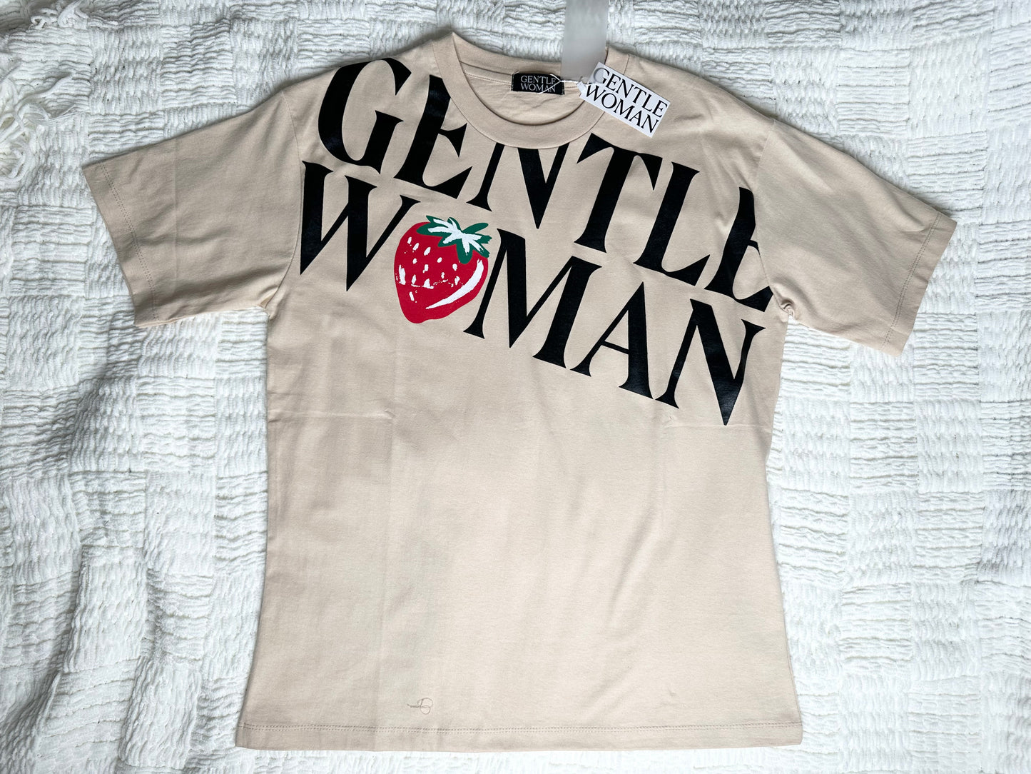 GENTLE WOMAN - COPY - BERRY BEIGE