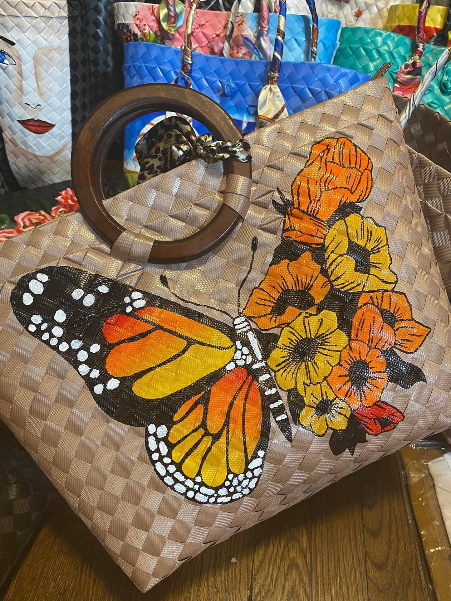 BUTTERFLY WOODEN BAYONG